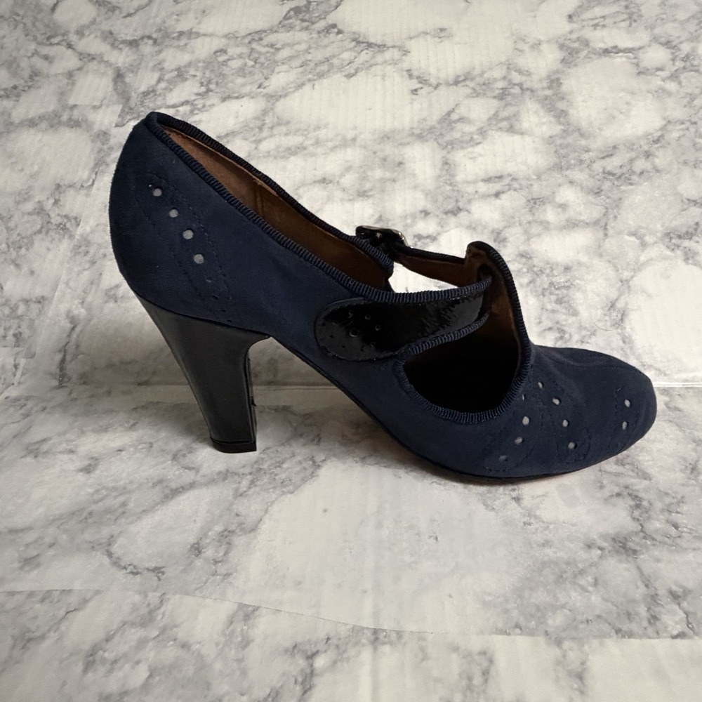 Re-Mix Vintage Footwear Cloche T-straps in Navy Suede/Black Patent, Size 6 - Picture 8 of 16